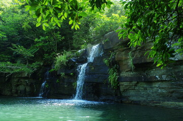 Naklejka premium 沖縄県西表島 水落の滝