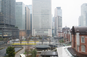Naklejka premium 雪の日の東京駅