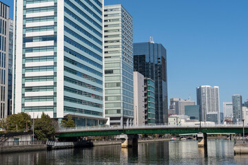 Fototapeta na wymiar 東京品川　運河と橋の風景