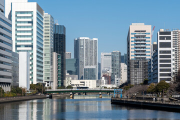 Fototapeta na wymiar 東京品川　運河と橋の風景
