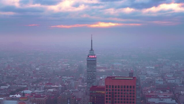 Time lapse of Latino Tower also known as "Torre Latinoamericana", one of the most iconic buildings, next to Alameda Central and The Palacio de Bellas Artes