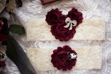 garter set