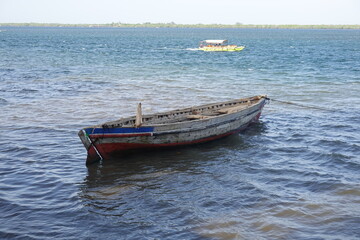 Fototapeta premium Kenya - Lamu Island - Shela - Dhows and various boats 