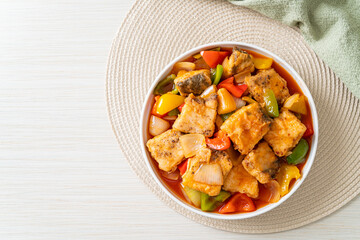 fish stew with tomato and pepper