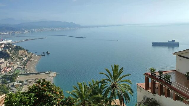Raito - Panoramica del Golfo di Salerno dal borgo