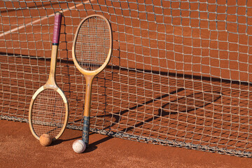 Antiguo conjunto de raquetas de tenis 