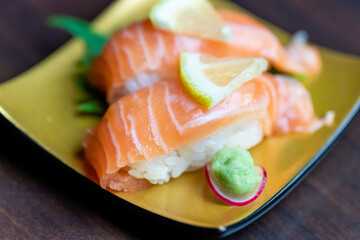 サーモン握り寿司