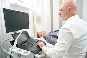 Clinical examining of patient health with modern medical technology system