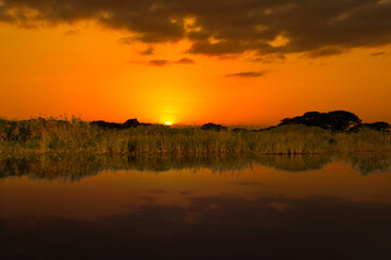 Fototapeta na wymiar Afrika Sonnenaufgang und Sonnenuntergang 