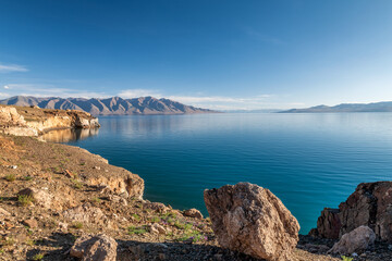 Fototapeta na wymiar Tangra yumco lake landscape in Nima County, Nagqu City, Tibet Autonomous Region, China.