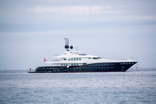 Fototapeta Super Yacht