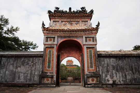 "Tu Duc" - Images et vidéos libres de droits | Adobe Stock
