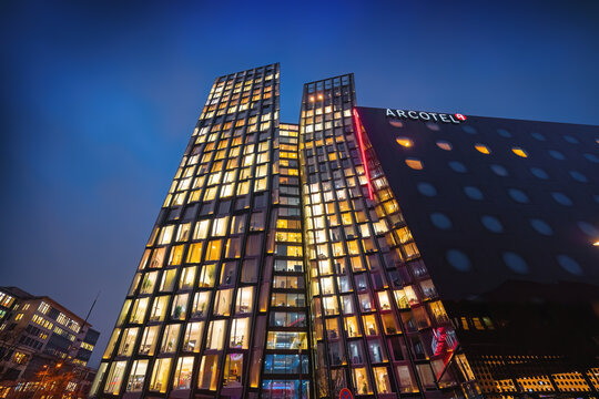 Dancing Towers and Arcotel at St. Pauli District at night - Hamburg, Germany