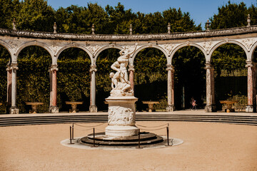Fototapeta na wymiar chateau de versailles in paris france pariz park nature fountain 