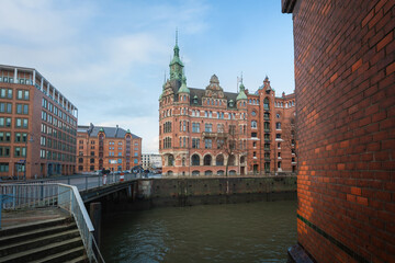 Obraz premium St. Annenplatz Square Buildings at Speicherstadt warehouse district - Hamburg, Germany