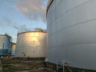 Crude oil export factory industry And oil storage tank . oil storage tanks