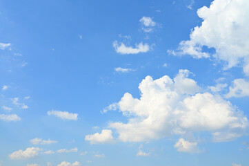Naklejka na ściany i meble white cloud on blue sky, natural background