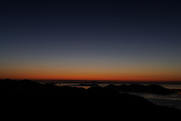 日本の岡山県瀬戸内市の迫門の曙の美しい朝日