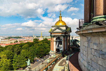 Beautiful view of St.Petersburg cityscape in a blue sky day, viewing from Saint Isaac's Cathedral observation deck, one of famous Russia sightseeing.