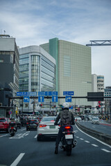 Fototapeta premium 新宿駅前の風景