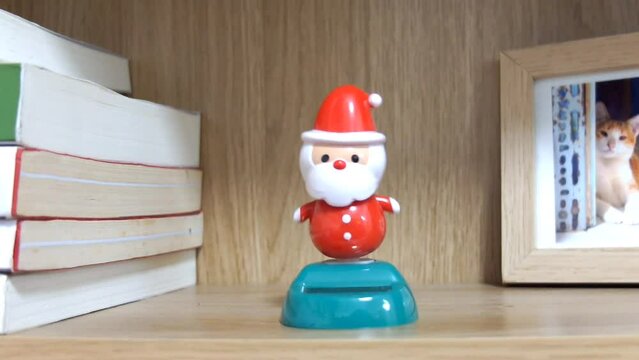 Cute model plastic Santa Claus dacing