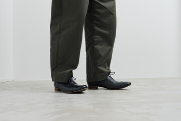 横から見た革靴