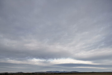 cielo nublado luminoso