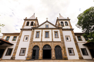 Obraz premium Rio de Janeiro, RJ, Brazil, 01/21/2023 - The church of the Monastery of Saint Benedict, or The Abbey of Our Lady of Montserrat, founded in 1590 in the Downtown district