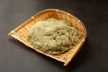 とろろ昆布