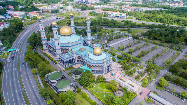 aerial view of mosque Jame' Asr Hassanil Bokliah at Brunei Darussalam