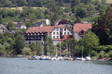 Fototapeta na wymiar Boote am Diemelsee