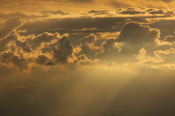 Nubes y cielo