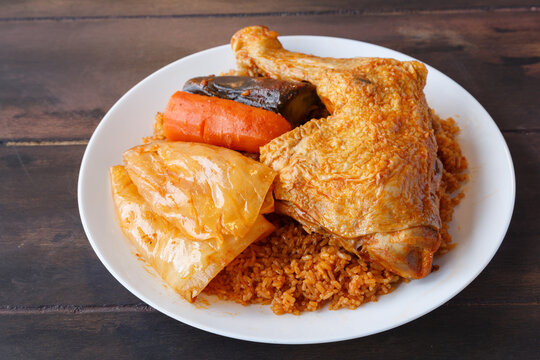 Thiep au poulet - plat typique de S&eacute;n&eacute;gal. Cuisine africaine.