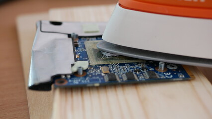 Repair of video card by strong heat with the help of an iron