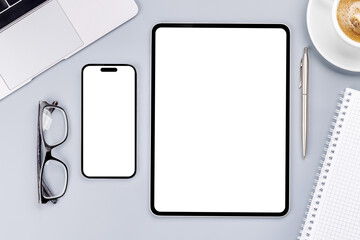 Fototapeta na wymiar Tablet and smartphone with blank screen