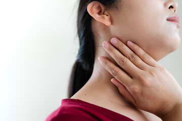 young women neck and shoulder pain injury, healthcare and medica