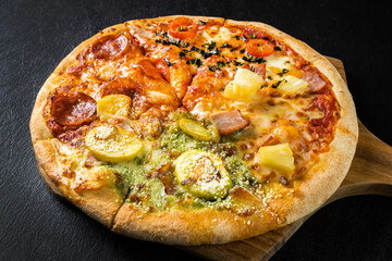 ホームメイドピッツア　Italian home-made pizza