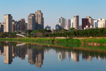 Fototapeta na wymiar Marginal Pinheiros, Sao Paulo, Brazil