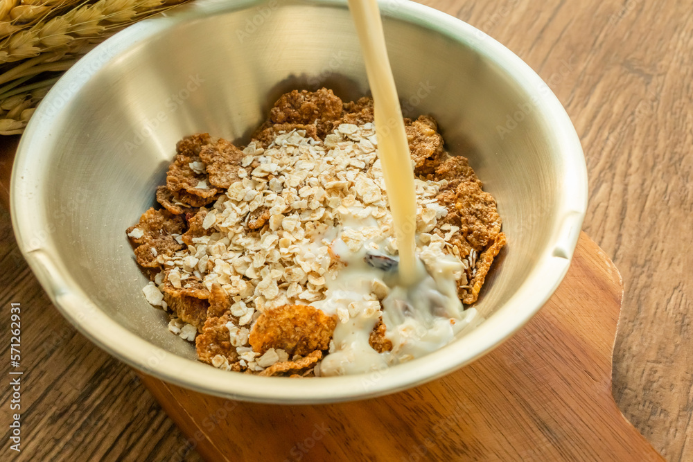 Wall mural オートミール　健康食　Typical way to eat healthy food oatmeal