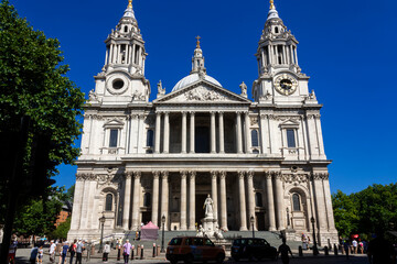 Obraz premium A view of the facade of St.Paul's, London