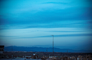Fototapeta na wymiar Blue dusk in the city