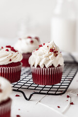 cupcakes with whipped cream red velvet