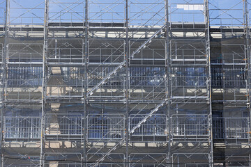 足場　改修工事