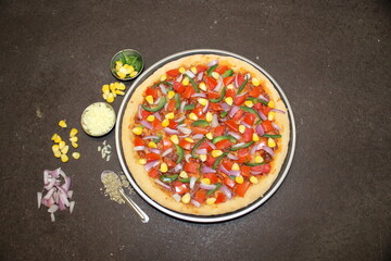 Pizza with Vegetables - Tomato, Capsicum, Onion, Sweet Corn