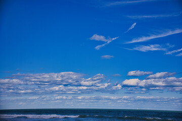 Fototapeta premium Sunny winter day at an empty beach at Sebastian Inlet Florida