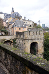 Panoramaweg mit Michaelskirche in Luxemburg