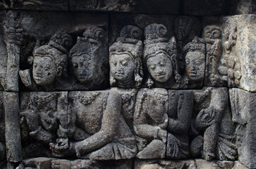 sculptures in hindu temple