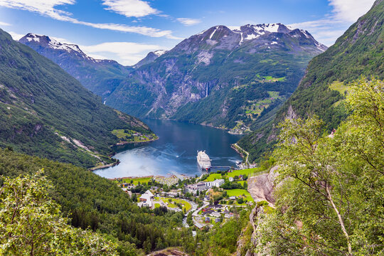 The Norwegian fjord Geiranger © Kushnirov Avraham