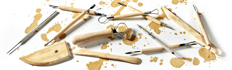 Tools on surface with clay - 571651535
