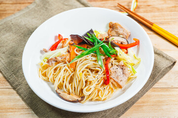 
米粉麺の塩焼きそば
